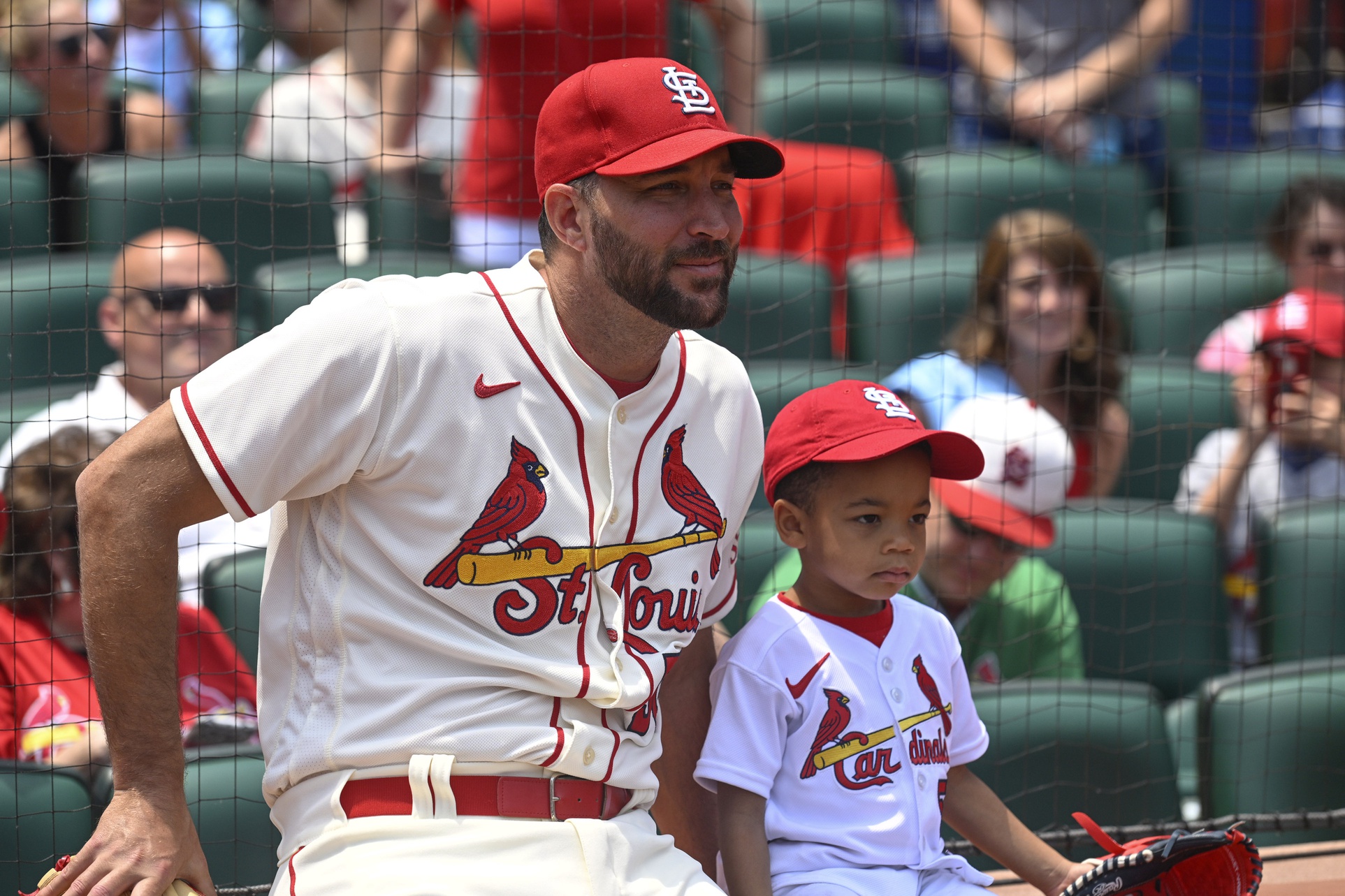 Featured image for "Cardinals' Adam Wainwright Returns to Bolster Starting Pitching in Crucial Game"