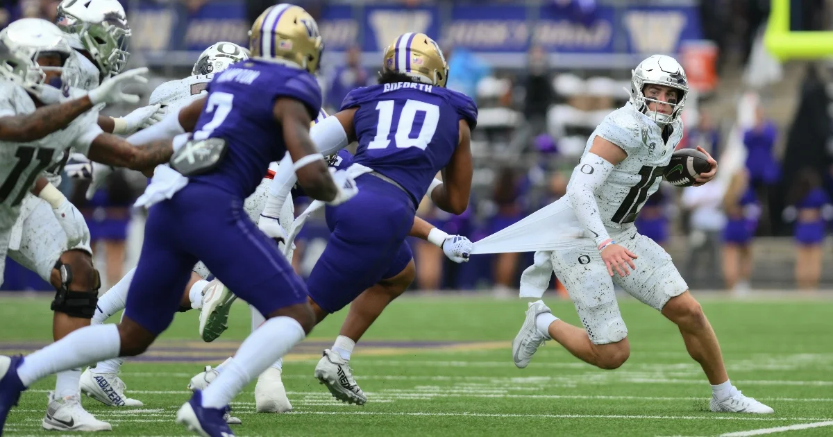 "Predicting the Point Spread for the Pac-12 Championship: Washington Huskies vs Oregon Ducks"