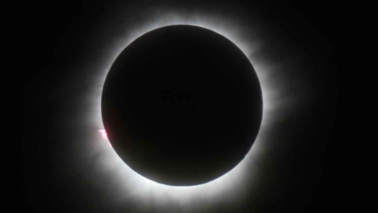 Featured image for "Preparing for the 2024 Solar Eclipse Traffic Surge: Safety Tips and City Guide"