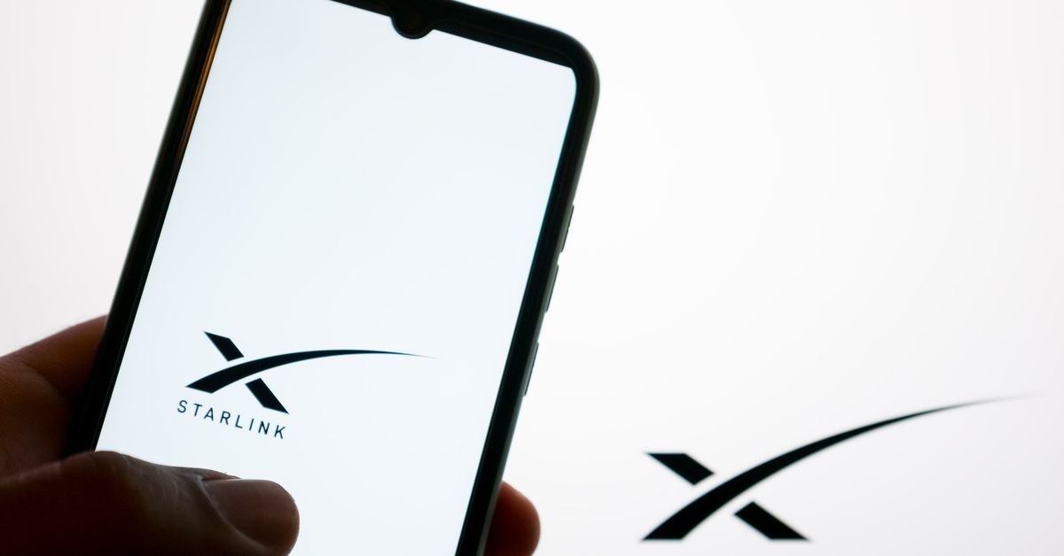 FCC Greenlights SpaceX's Starlink Satellite-to-Phone Service