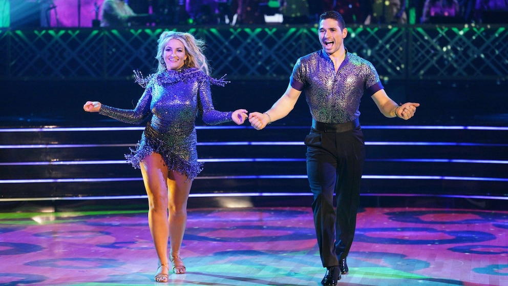 Jamie Lynn Spears' 'DWTS' Elimination Sparks #Freebritney Movement