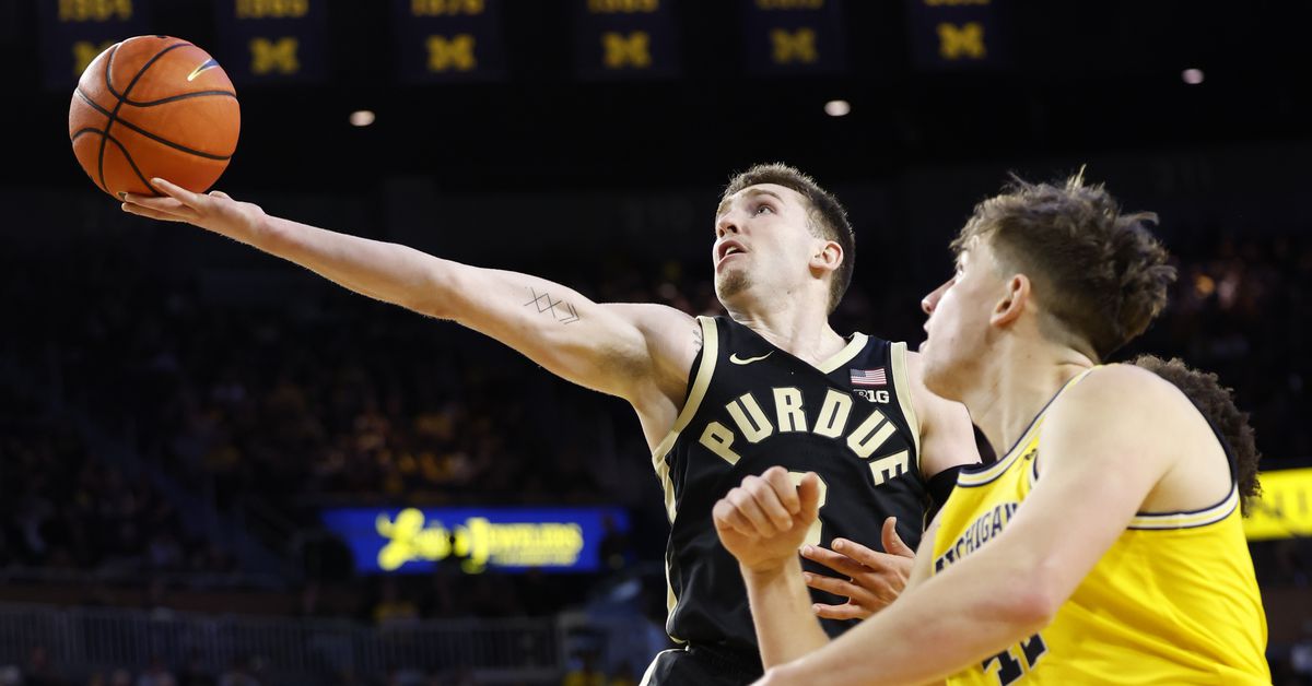 Featured image for "UH Basketball Makes History as Purdue Rises to #2 in Latest AP Poll"