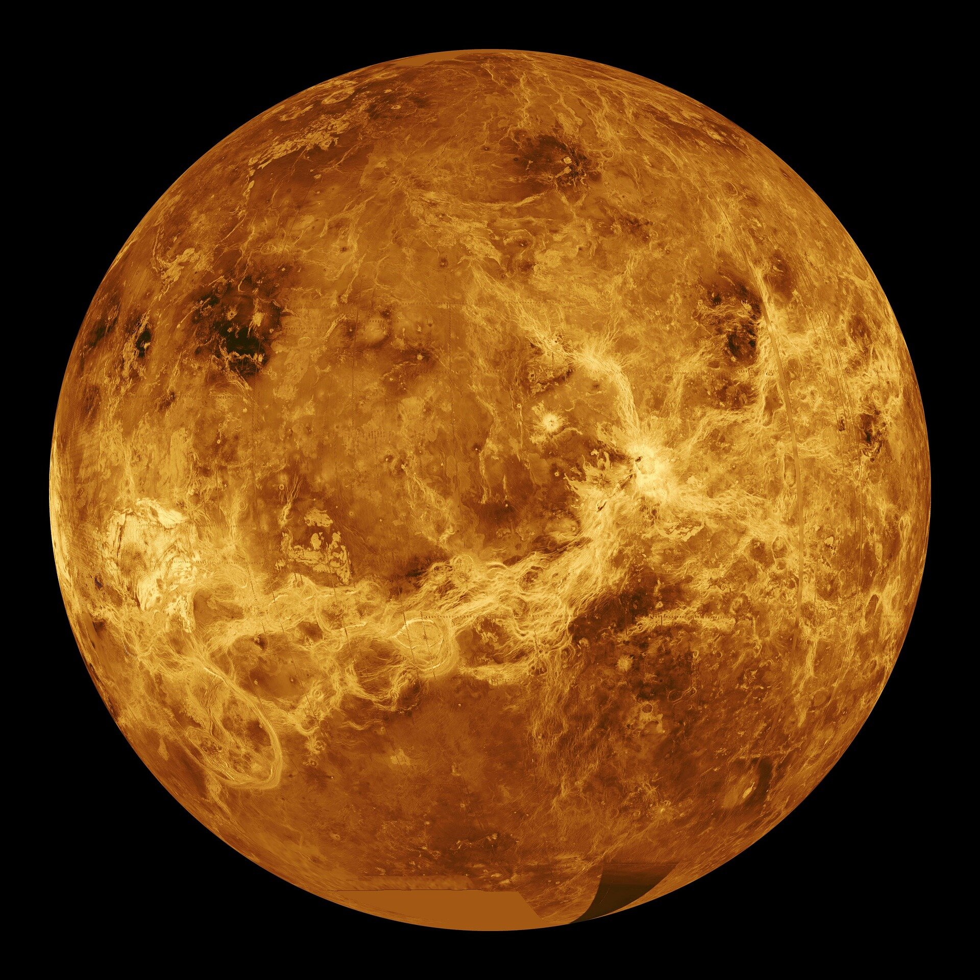 "Potential for Life in Venus's Acidic Clouds, New Study Suggests"