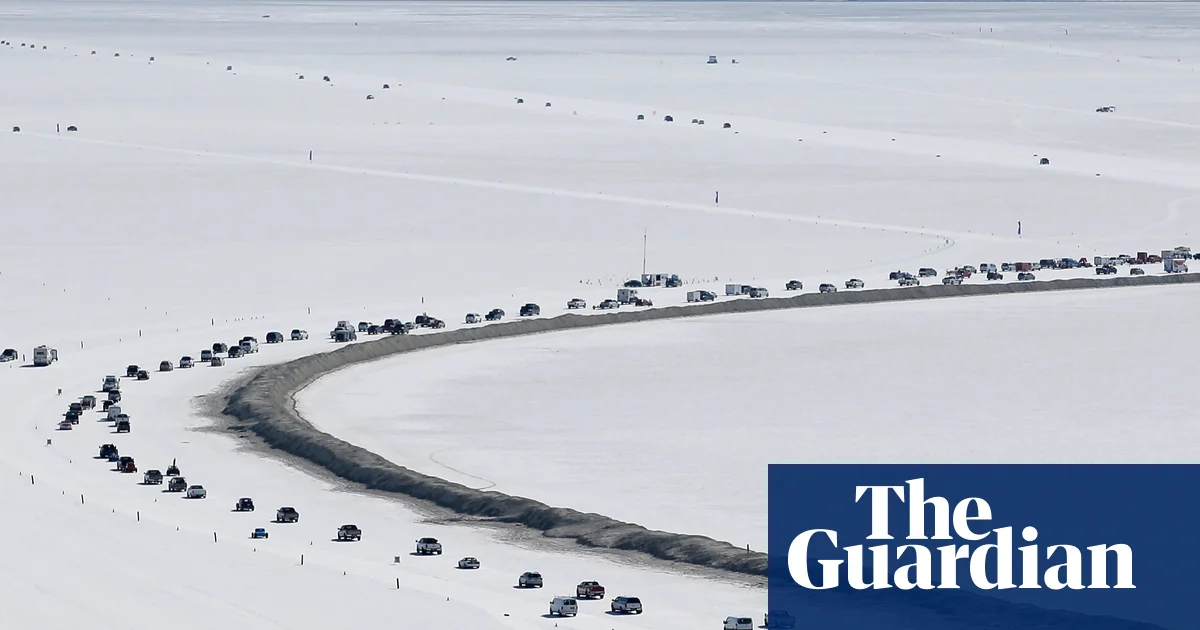Featured image for Tragic Crash at Bonneville Salt Flats Claims Speed Record Attempter's Life
