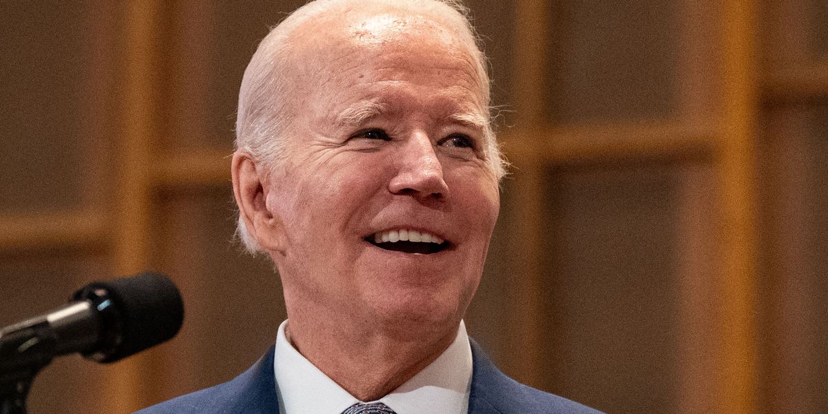 "Biden's Church Visit Backfires as He Woos South Carolina Voters"