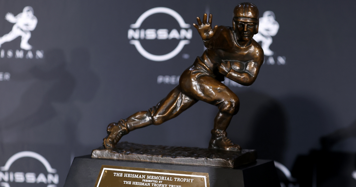 Featured image for "Heisman Trophy: Revealing the Top 10 Finishers and Predicting the Winner"