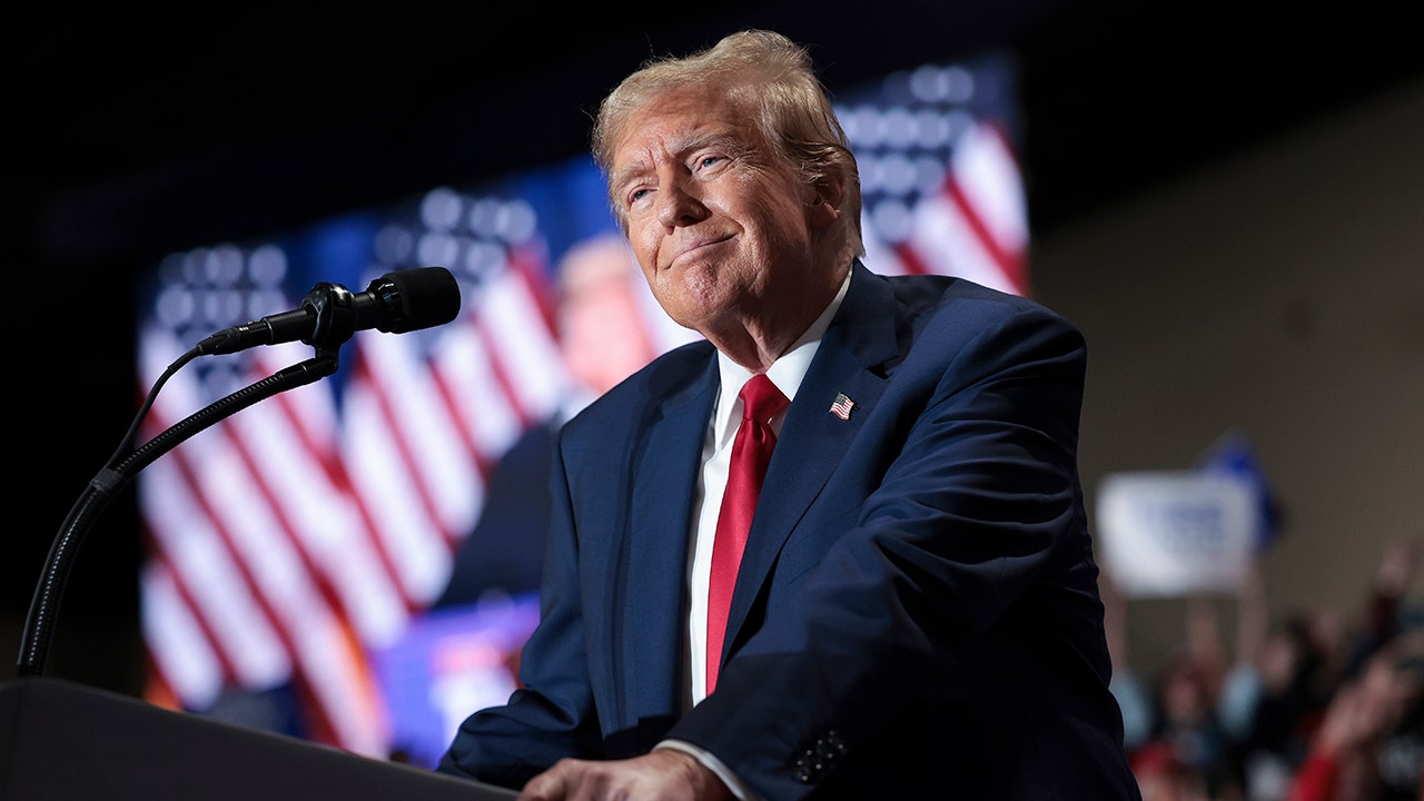 "Trump's Unprecedented Super Tuesday Triumph and Dark Vision"
