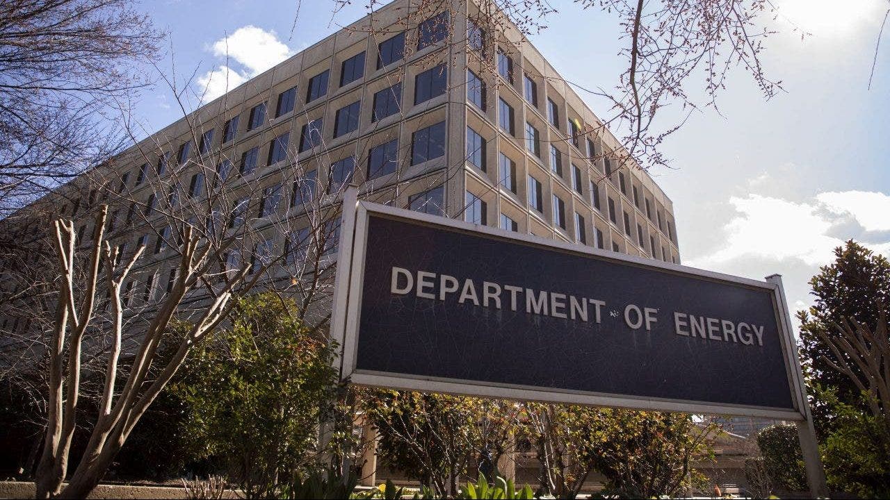 Russian cyberattacks target US federal agencies, including Energy Department.