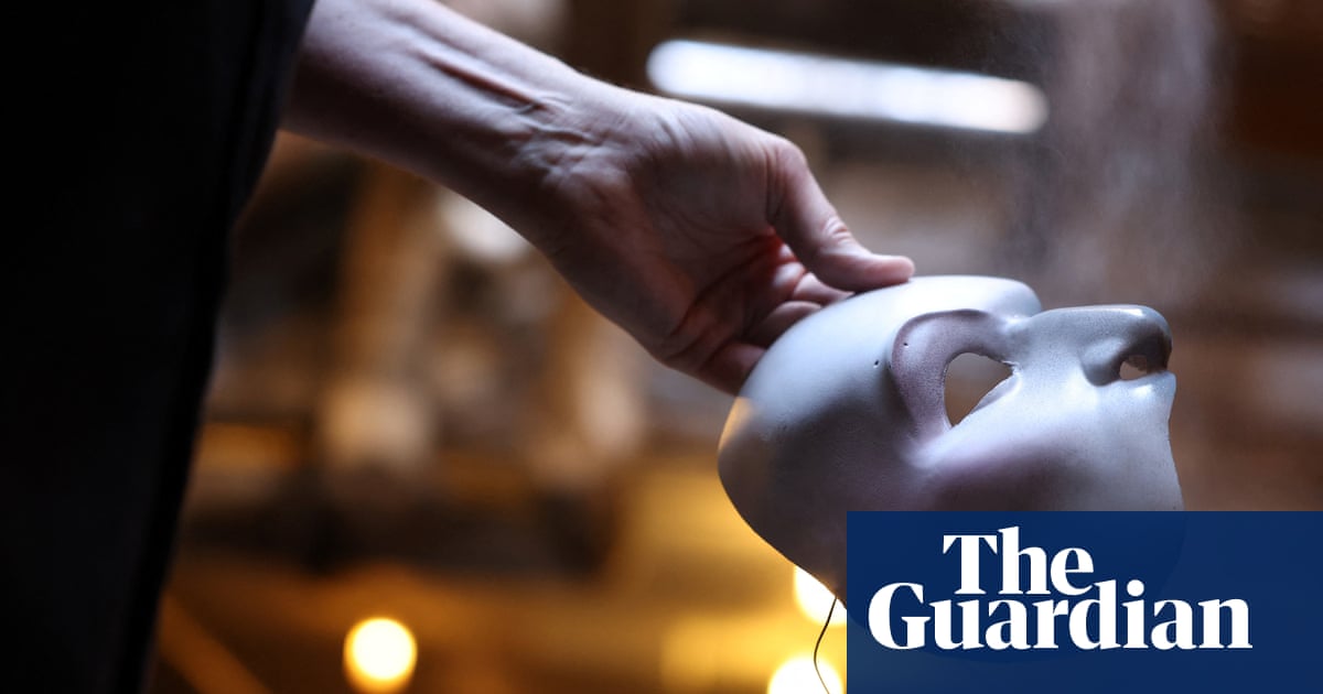 Featured image for 'Phantom of the Opera' bids farewell to Broadway after 35 years