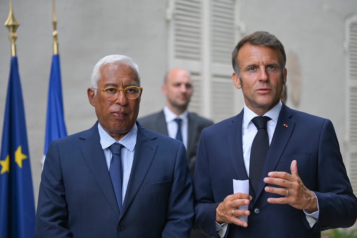 Trump Discusses Potential US and European Security Guarantees for Ukraine