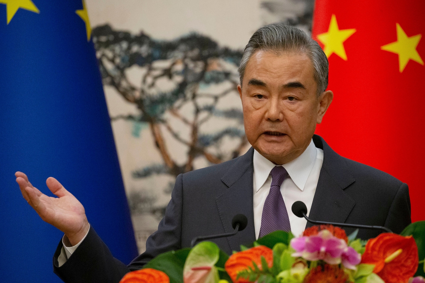 China's Top Diplomat Wang Yi Visits US Amidst Tensions and Hacking Concerns