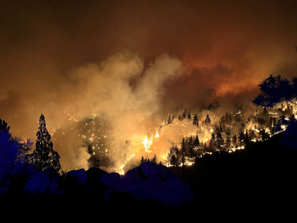 Wildfires in California and Oregon Threaten Homes and Wineries, Prompting Evacuations