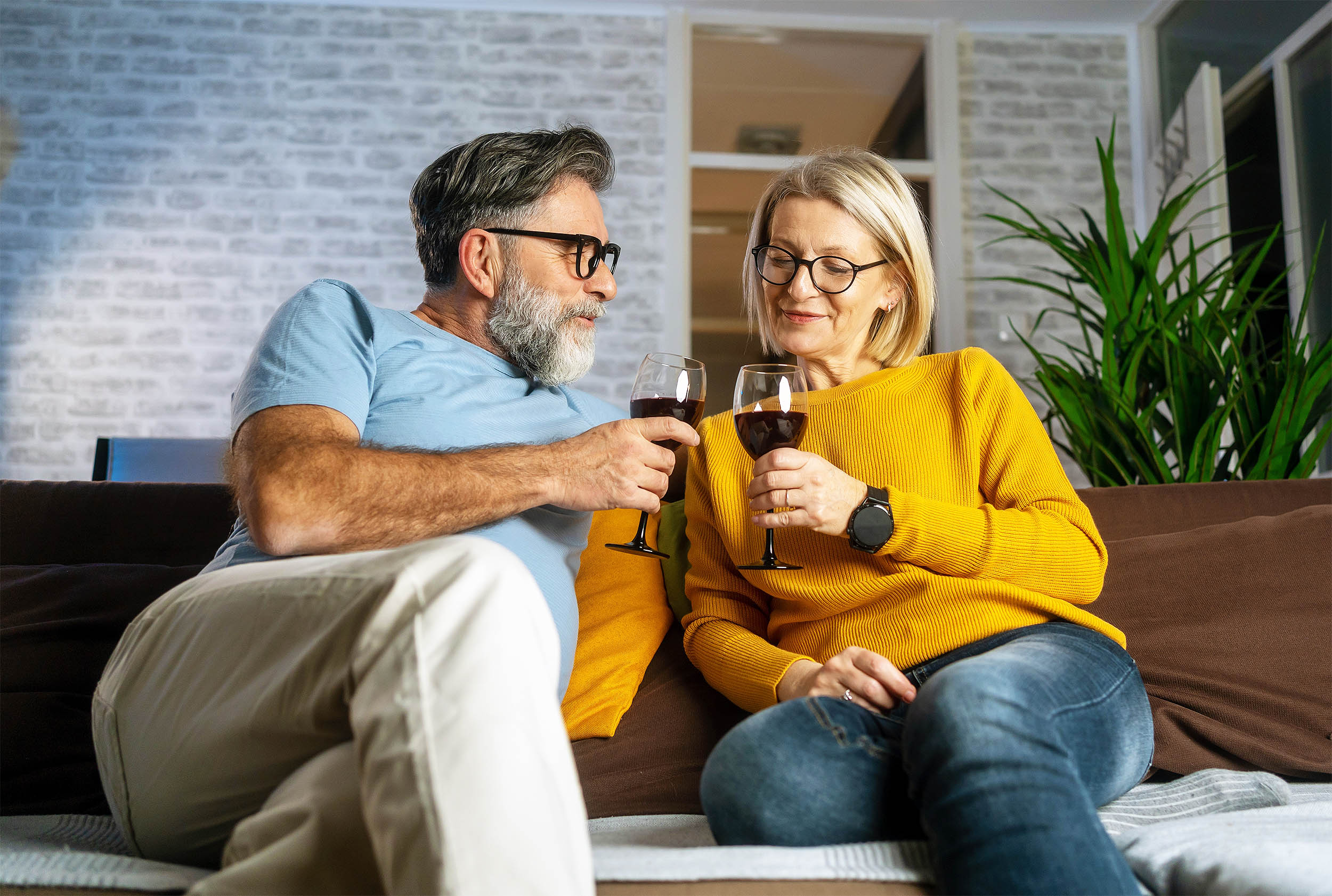 Featured image for Doctors Say Daily Glass of Wine May Benefit Heart Health