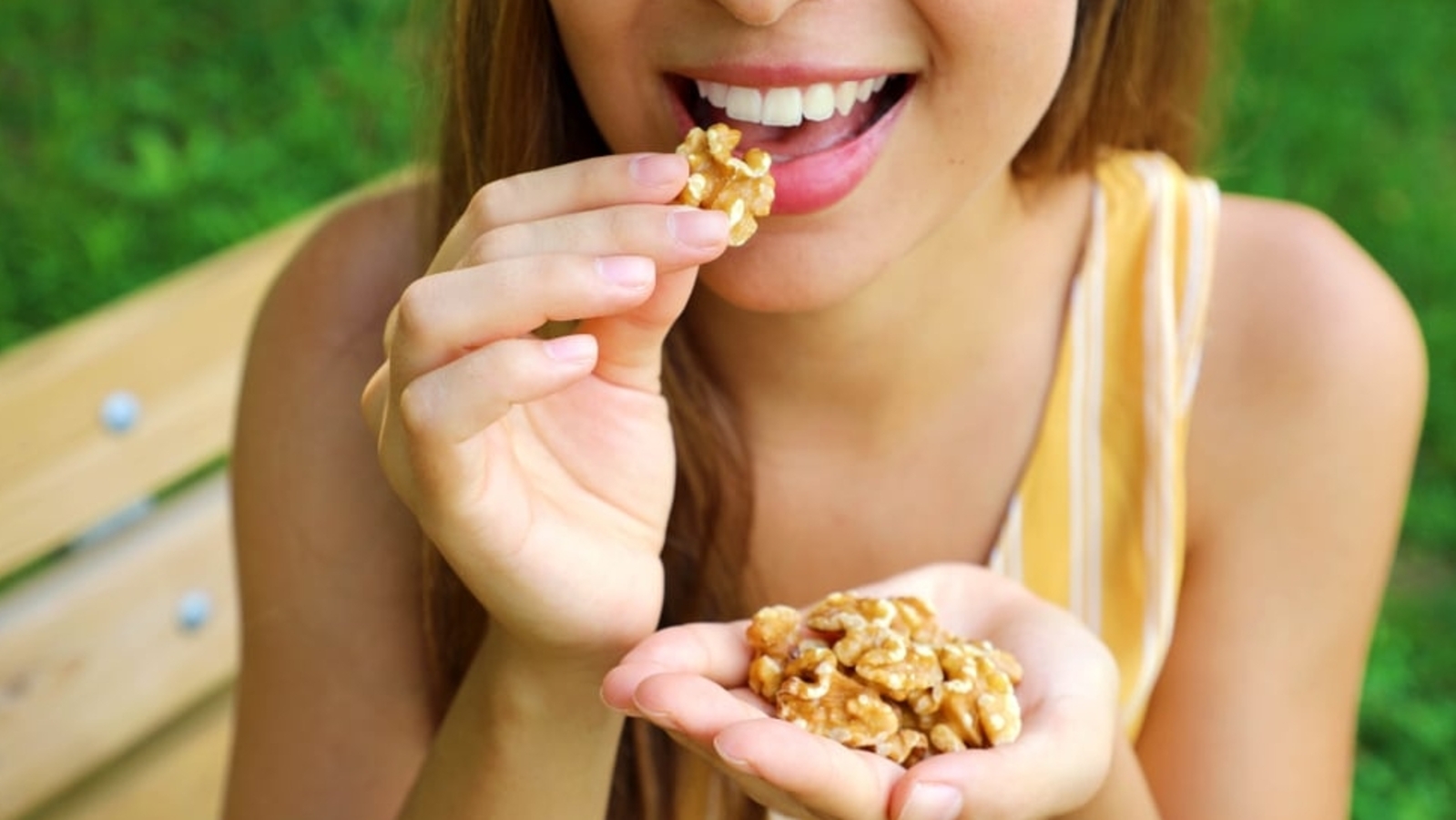 Featured image for Top foods and drinks to lower cholesterol and boost heart health