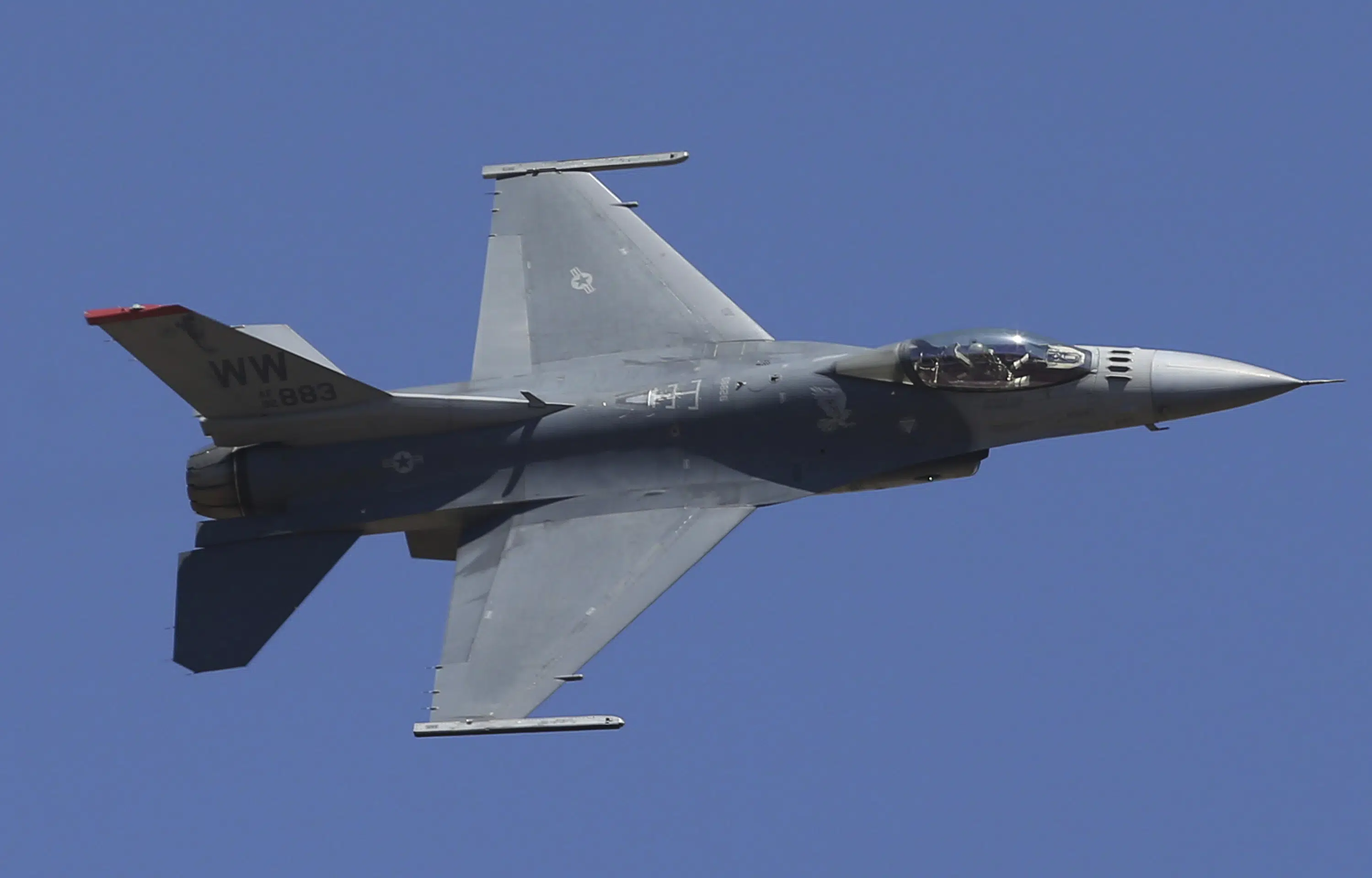 US provides F-16s to Ukraine in a sharp reversal of policy.