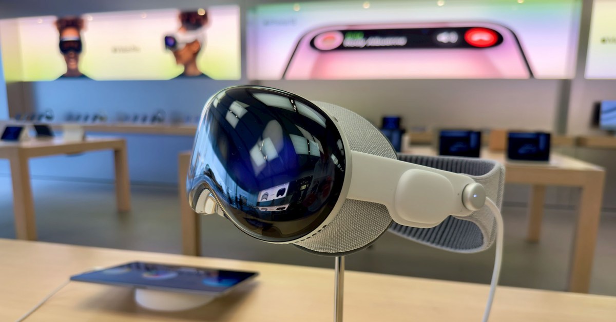 Featured image for "Apple Vision Pro Receives Rare $200 Discount, Now $3,299"