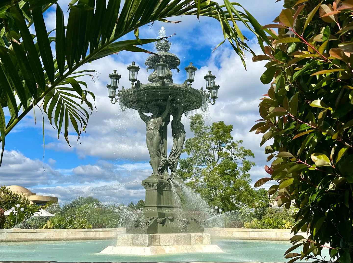 Weather Outlook: Gradual Warmup, Scattered Showers, and Mainly Dry Conditions