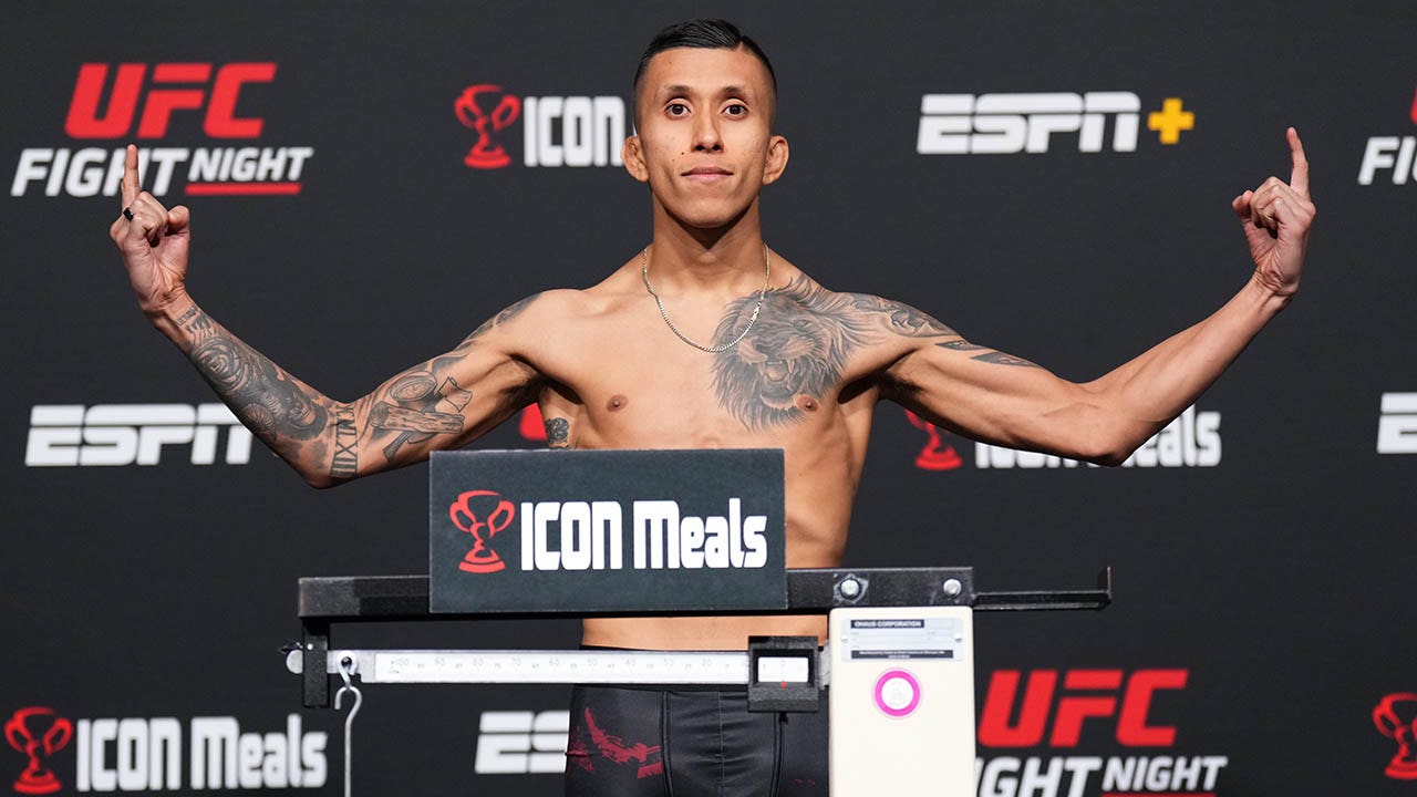 Featured image for UFC Fighter Jeff Molina Announces Bisexuality After Private Video Leak