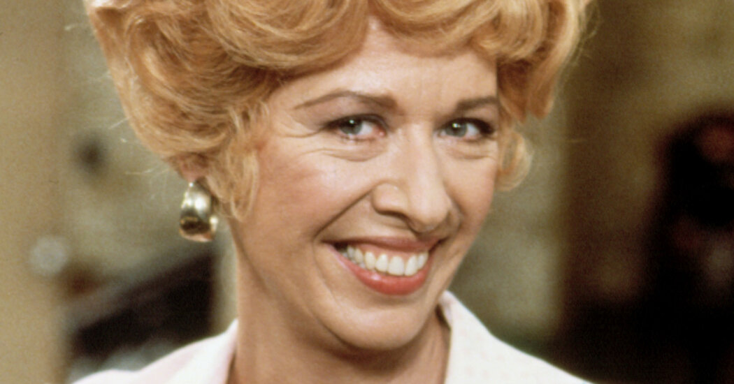 Featured image for Polly Holliday, 'Alice' Waitress, Dies at 88