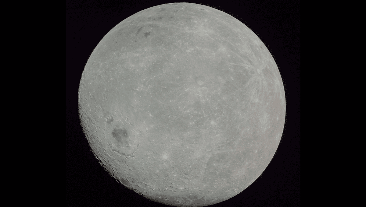 Featured image for Mysterious Conductivity Discovered on Moon's Far Side