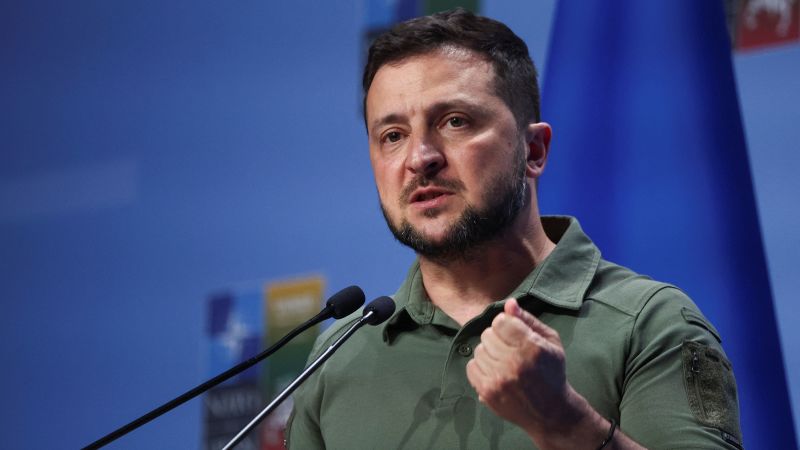 The Political Consequences of Ukraine's Stalled Offensive for Zelensky in the US