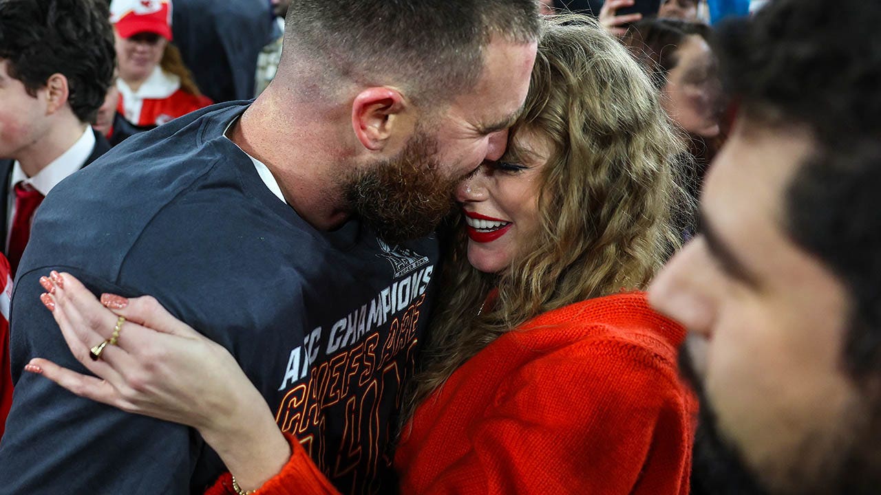 Featured image for "Las Vegas Strip Club's $1M Super Bowl Win Package for Taylor Swift and Travis Kelce"