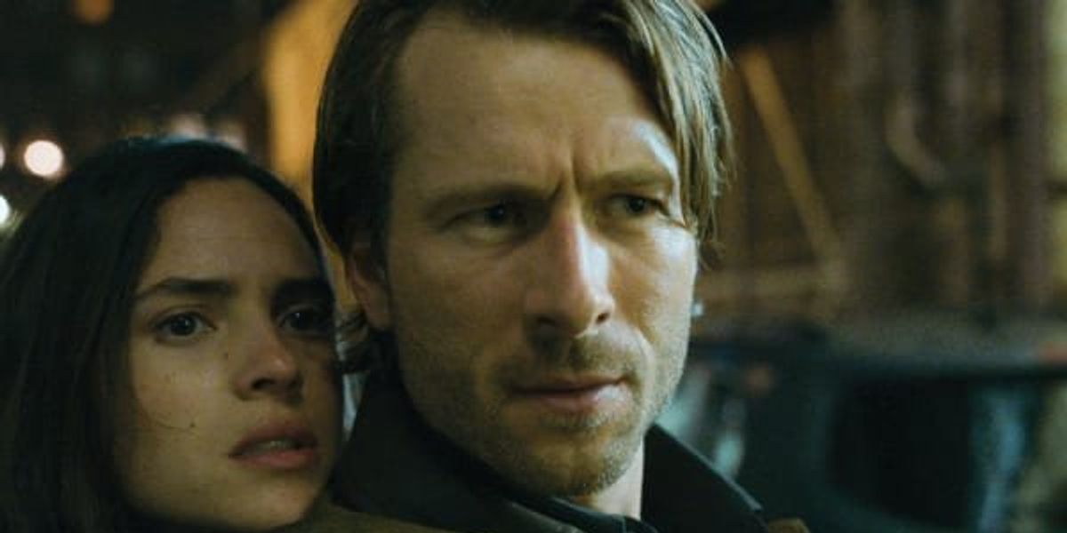 Featured image for "Richard Linklater's 'Hit Man' Delivers Sexy, Nihilistic Comedy on Netflix"