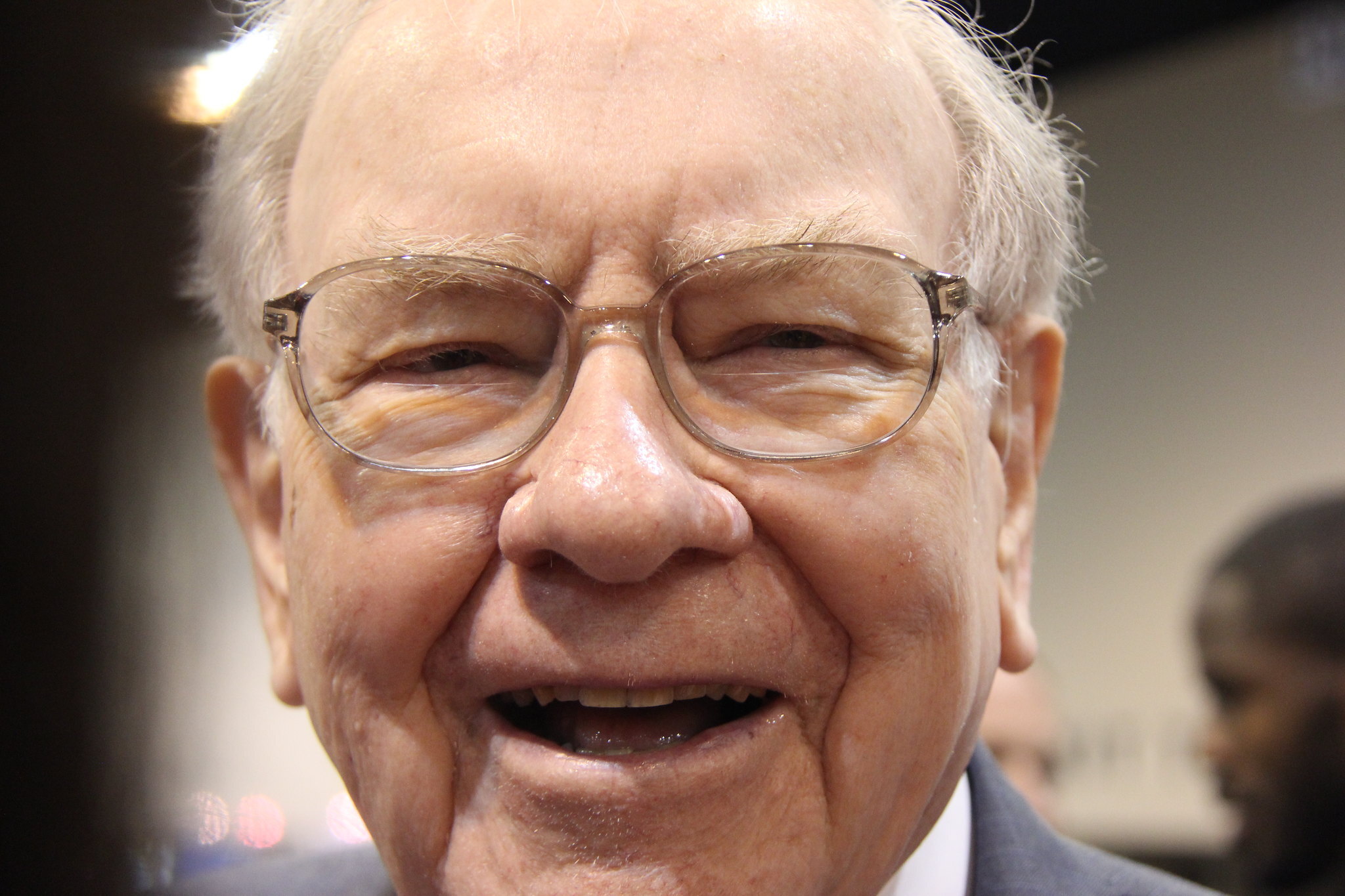 "Warren Buffett's Secret Stock: 22 Consecutive Quarters of Investment Revealed"