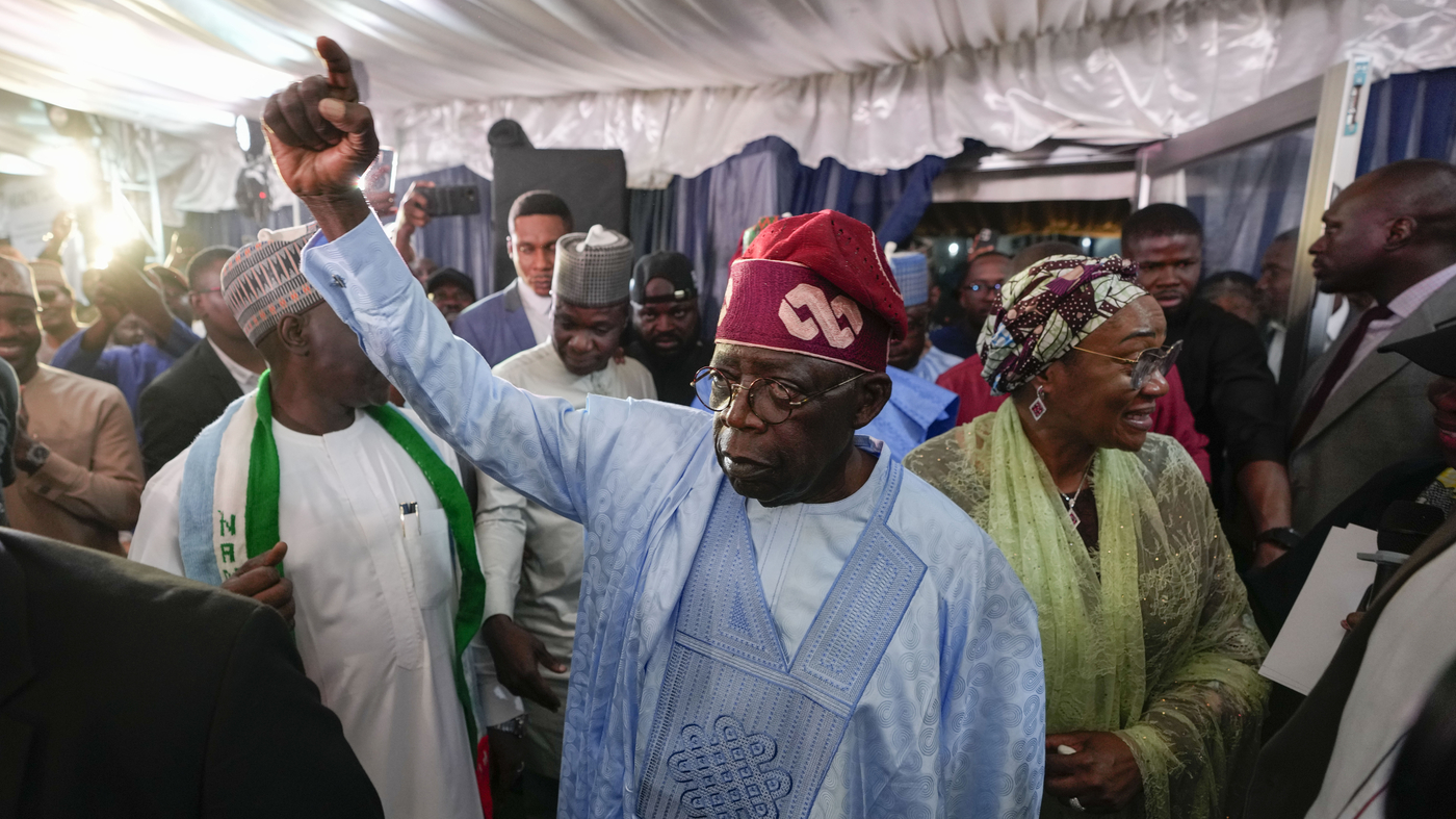 Bola Tinubu takes oath as Nigeria's president amidst challenges.