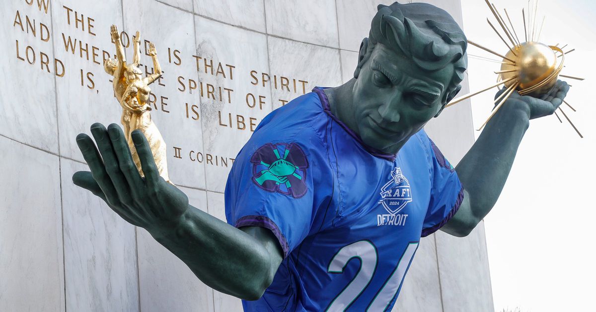 Featured image for "2024 NFL Draft: Mock Tracker, Small-School Steals, and Betting Props"