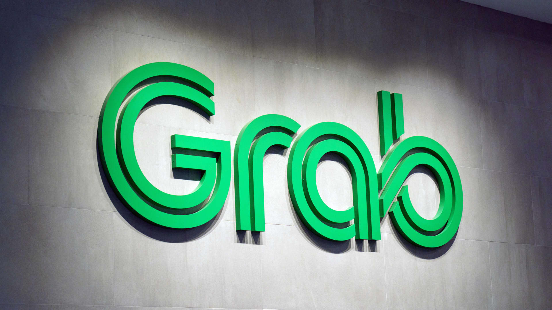 Featured image for Grab's Ride-Hailing Unit in Singapore Set to Reach Pre-Covid Levels by Year-End