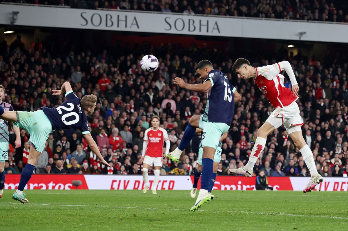 Featured image for "Arsenal Secures Vital 2-1 Win Over Brentford in Premier League Showdown"