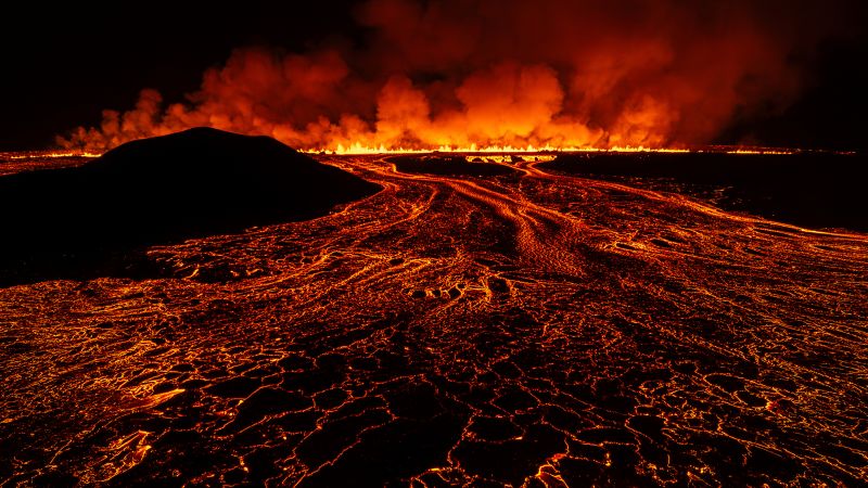 Featured image for Iceland's Volcanic Activity Intensifies with Latest Eruption