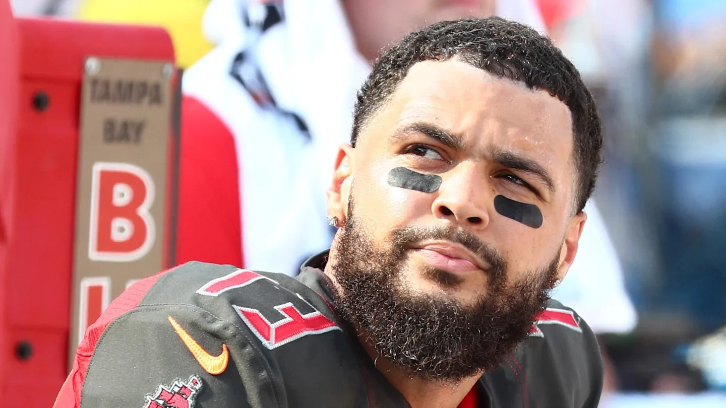 49ers Bet Big on Mike Evans, Echoing Boldin-era Move