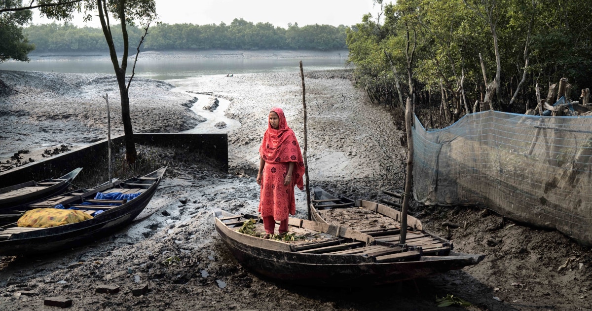 Featured image for Climate Change and Flooding Take a Toll on Women's Health in Coastal Bangladesh