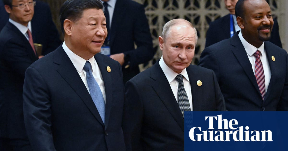 "US Concerned as China Backs Russia's Military Expansion"