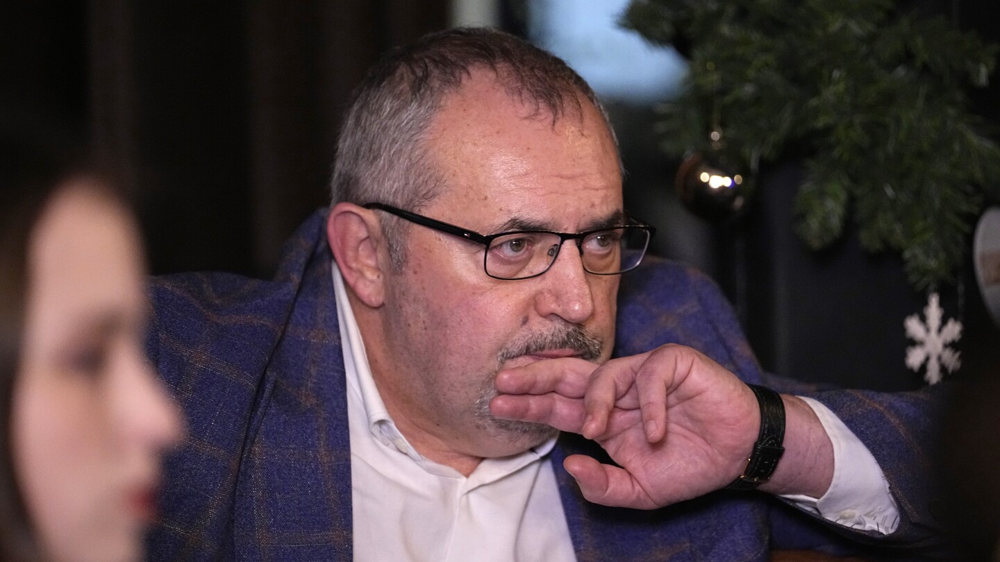 "Russian Presidential Candidate Meets with Ukrainian Soldiers' Wives to Advocate for Peace"
