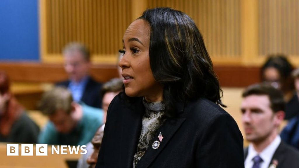 "Judge Considers Disqualifying Fani Willis from Trump Case Over Misconduct Allegations"