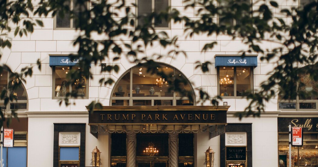 Featured image for "Condo Owners in New York Bear Cost of Trump Brand"