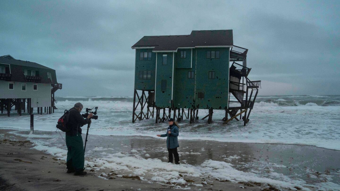 Featured image for East Coast braces for powerful nor’easter with flooding and wind threats