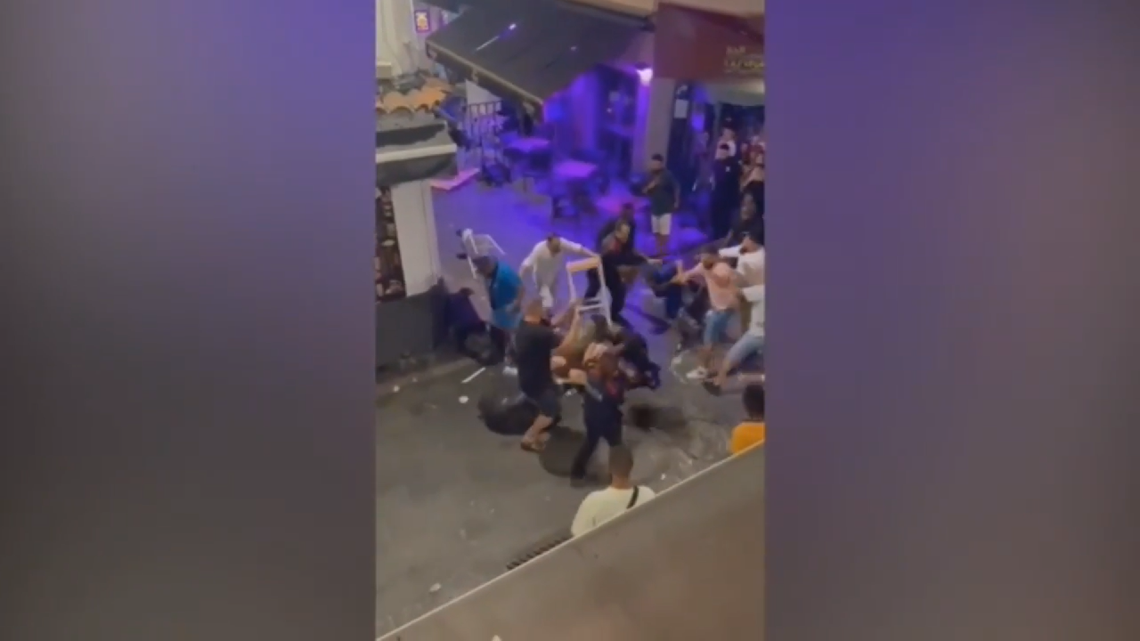 Chaotic Street Fight Erupts on Infamous Spanish Tourist Strip