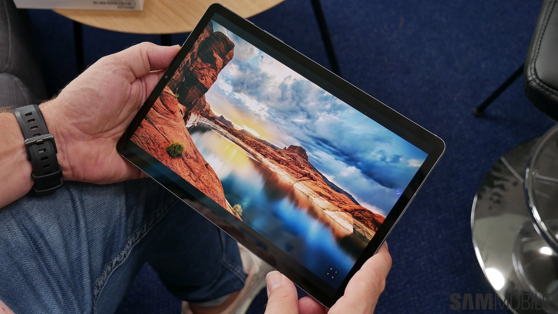 Samsung Galaxy Tab S6 receives security update for March 2023.