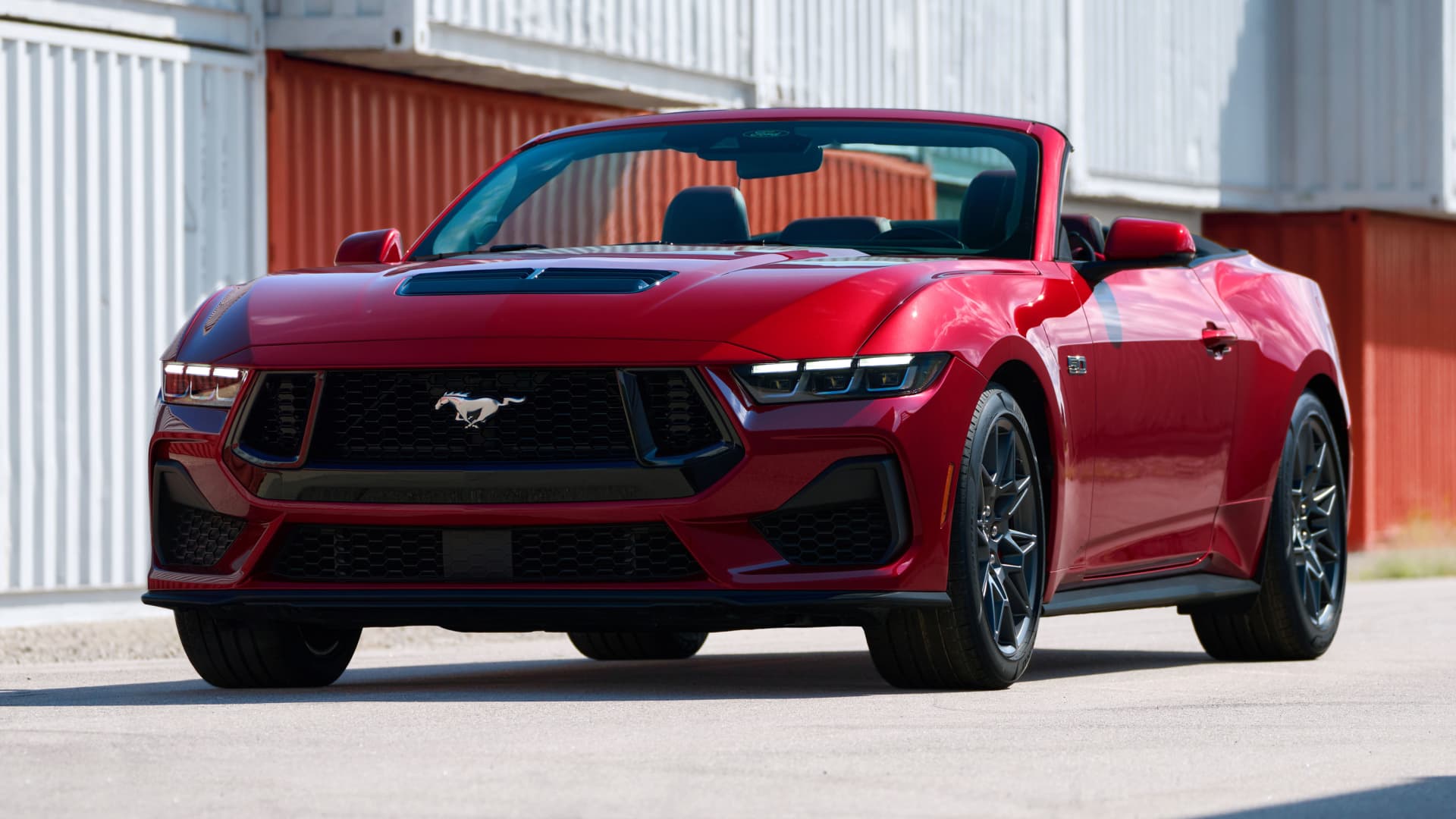 Featured image for "Ford Mustang Seizes V8 Opportunity, Dominates Global Sports Car Market"