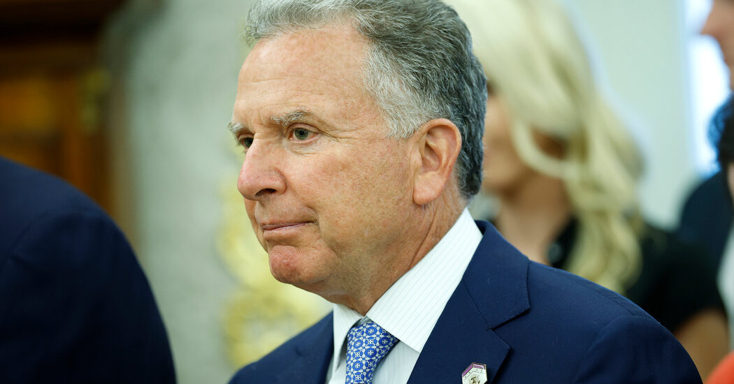 Featured image for US and Trump officials visit Gaza amid worsening hunger crisis and aid efforts