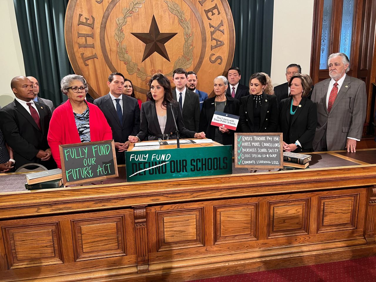Featured image for Texas Democrats propose comprehensive education reform plan