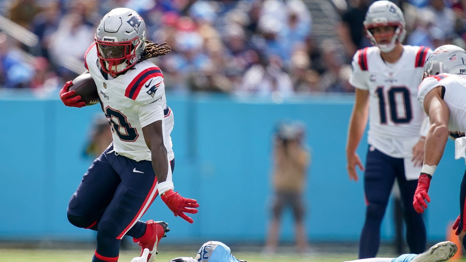 Featured image for Maye Sets Records as Titans and Patriots Highlight Week 7 NFL Action