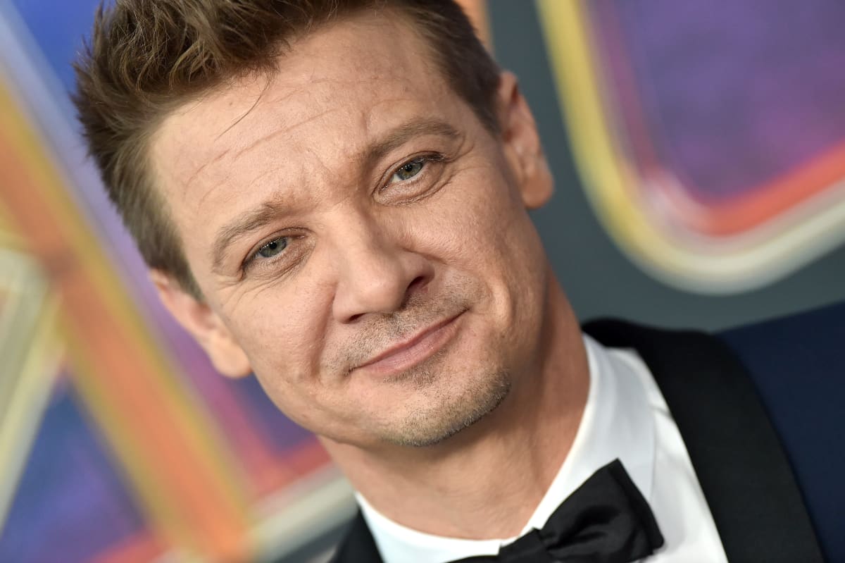 Jeremy Renner's First Outing with Family Since Accident at Six Flags.