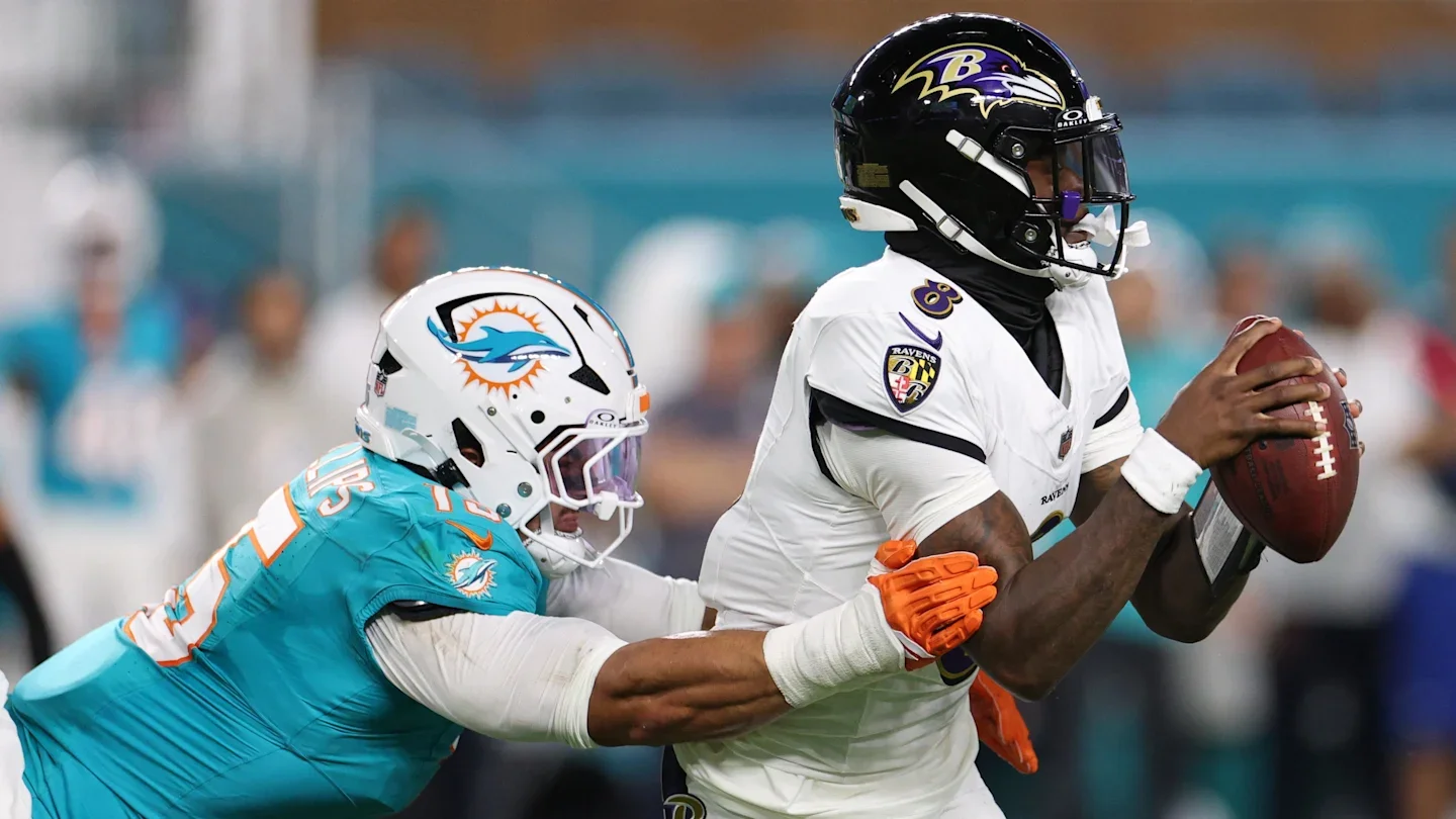 Eagles Acquire Jaelan Phillips from Dolphins in Trade