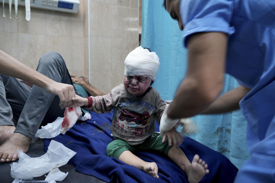 "Israeli Strike on Hamas Leader's Home Deepens Humanitarian Crisis in Gaza"