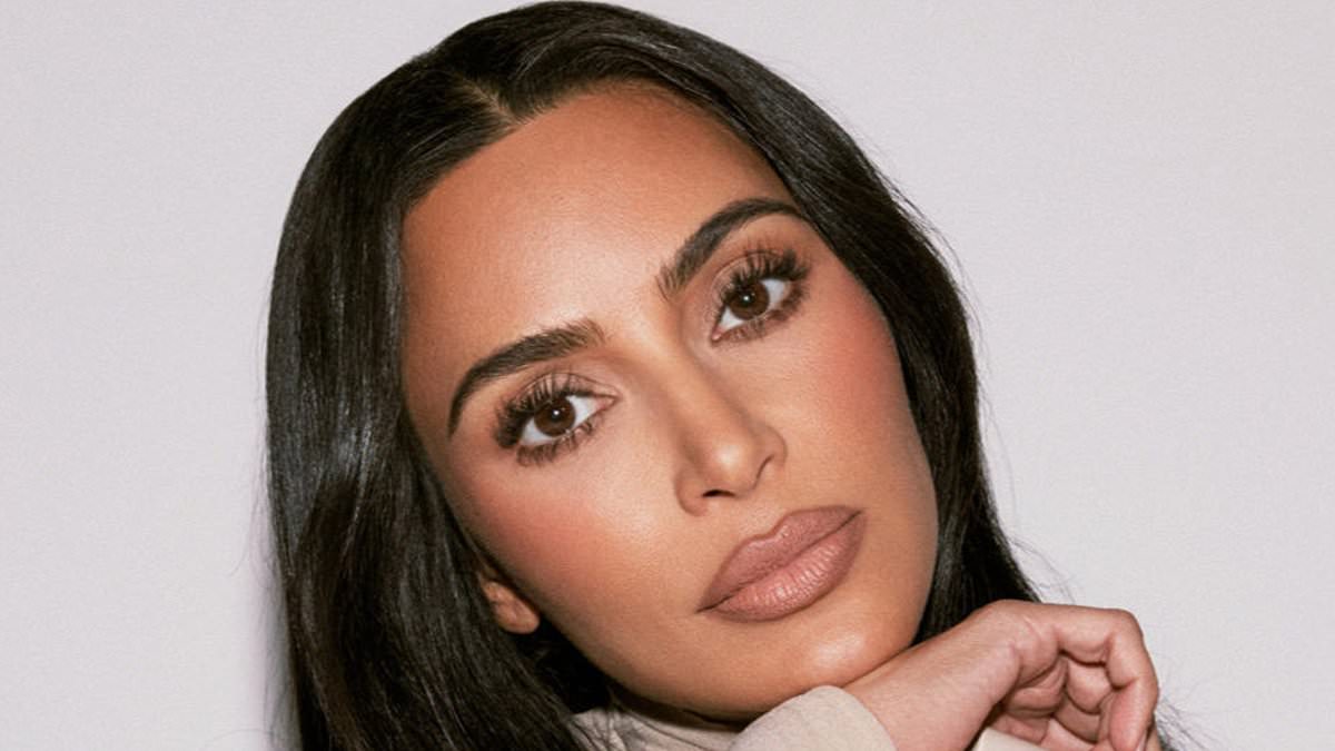 Featured image for Kim Kardashian Opens Up About 'Painful' Psoriasis Flare-Up